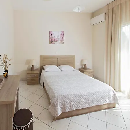Apartment Kostas 1 *